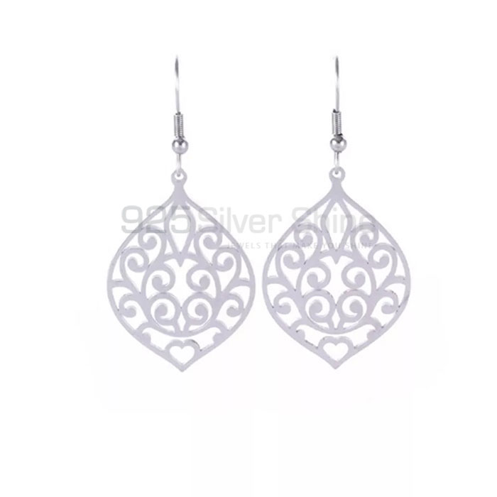 Awesome Look Filigree Dangle Earring In Sterling Silver FGME163