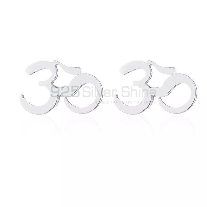 Best Collection Om Symbol Stud Earring In Sterling Silver SMME556