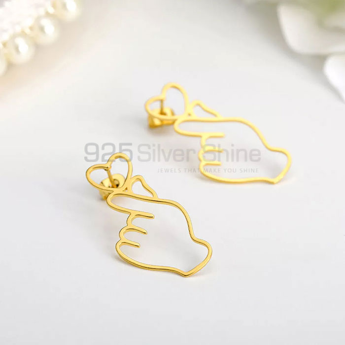 Handmade Personality Heart Gesture Stud Earring In 925 Silver SMME555