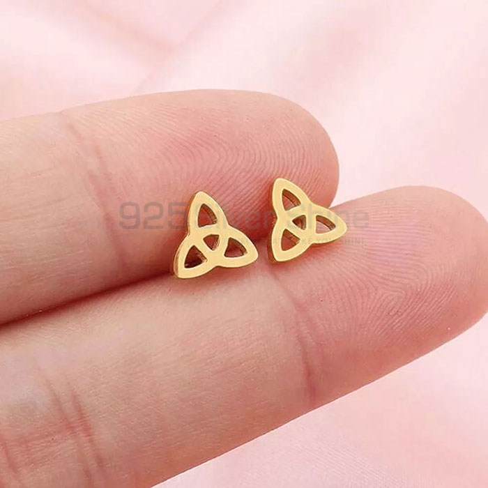 Handmade Triangle Celtic Knot Stud Earring In 925 Silver SMME554_1