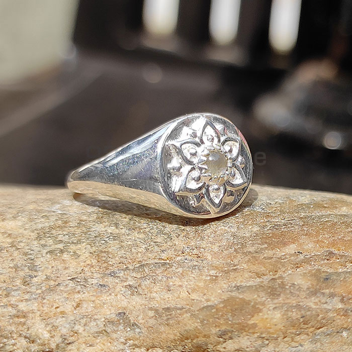 Louts Sterling Silver Flower Ring In Rainbow Moonstone SSR69_1