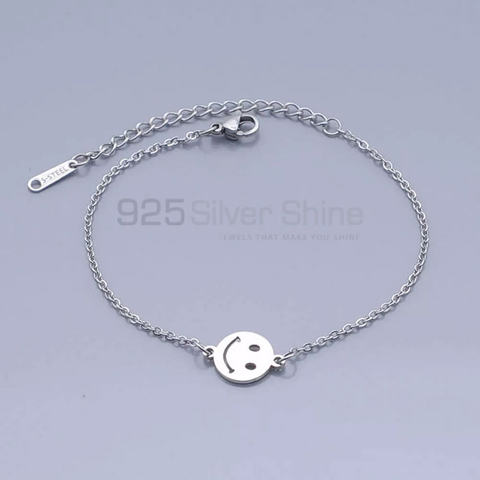 Stunning Smiley Face Charm Designer Bracelet In 925 Silver SMMB427